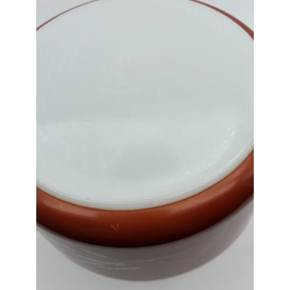 Vintage Pyrex 475-B  Autumn Harvest Wheat Casserole Dish Bowl No Lid 2.5 Qt.